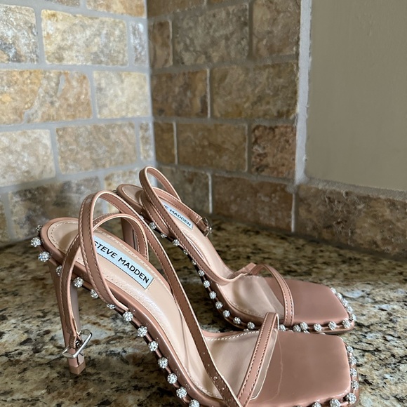 SOLD Steve Madden Zelle Camel Sandal Heels Square Toe Rhinestone - Picture 5 of 8
